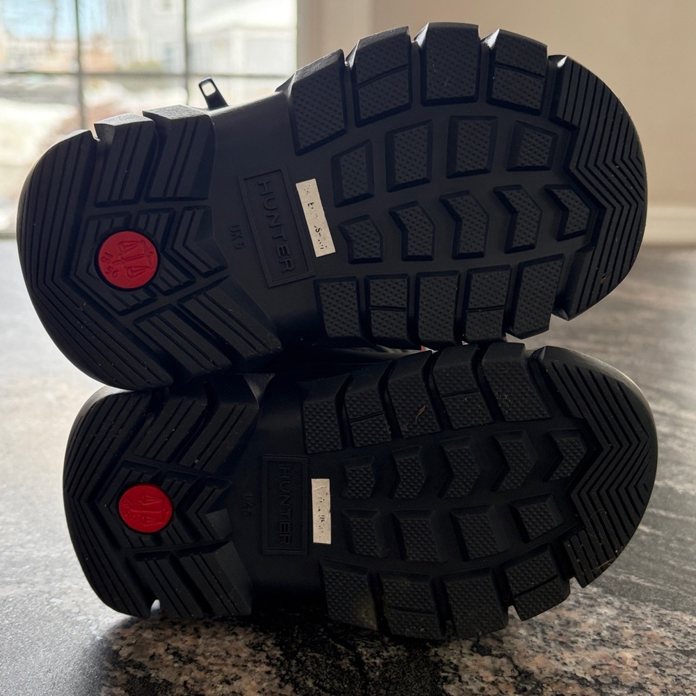 Hunter Navy Insulated Boots- Toddler - Picture 5 of 5